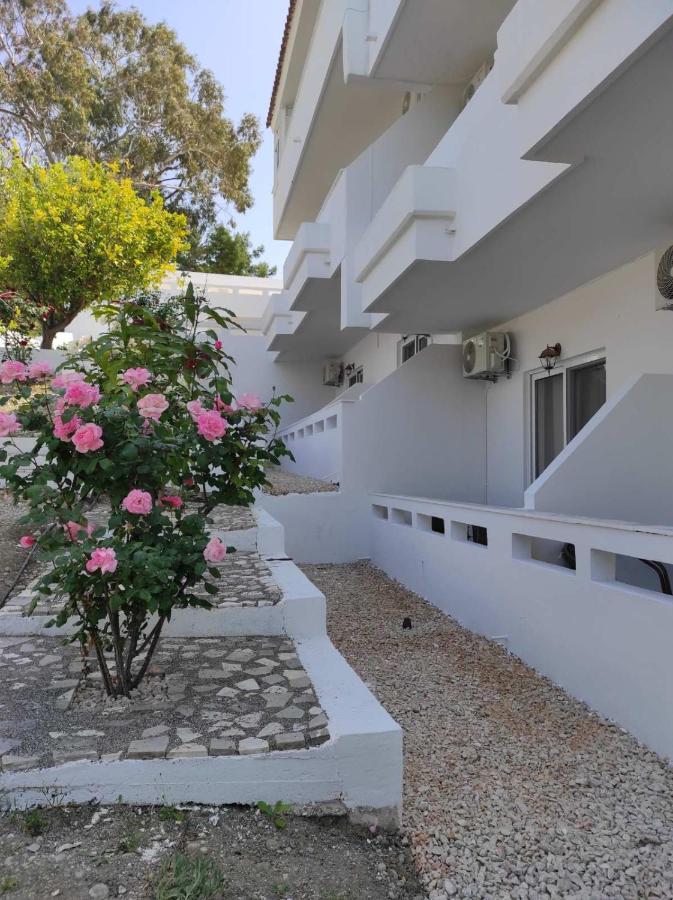 Arocaria - Faliraki Peaceful Apartments Bagian luar foto